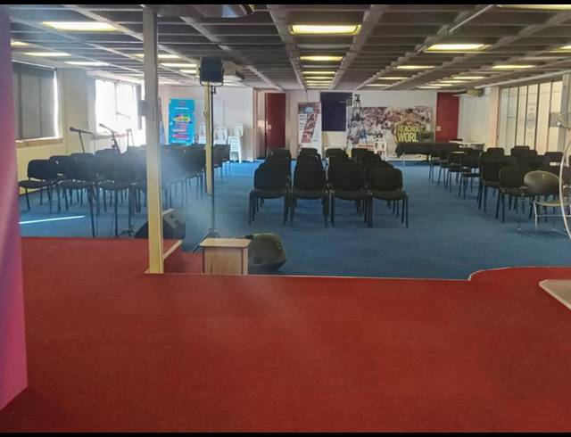 BUSINESS PROPERTY TO RENT IN LYNNWOOD